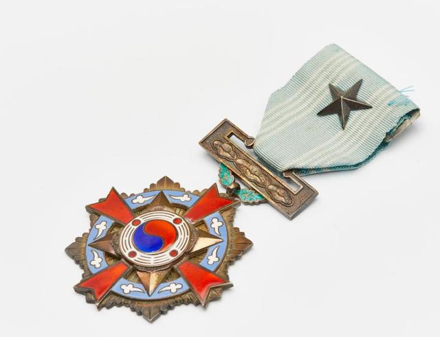 [서울=뉴시스] 태극무공훈장. 2021.02.09. (사진=전쟁기념관 제공) *재판매 및 DB 금지