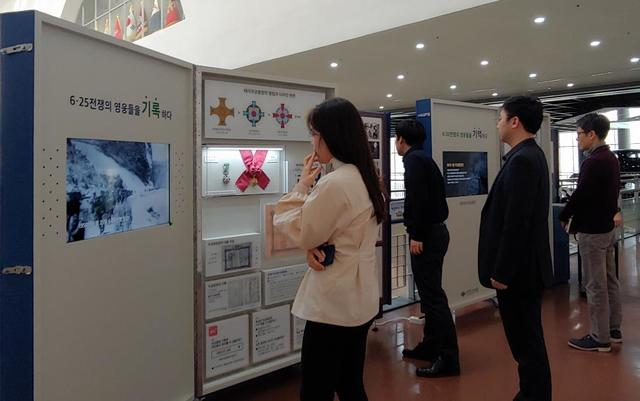 [서울=뉴시스] 전쟁기념관 호국인물 주제 전시회. 2021.02.09. (사진=전쟁기념관 제공) *재판매 및 DB 금지