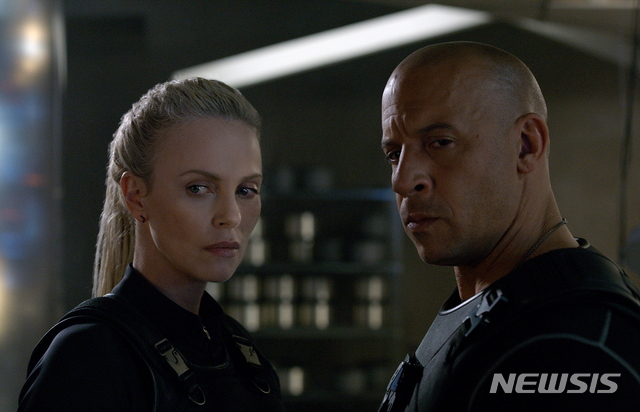 [서울=뉴시스]영화 '분노의 질주: 더 익스트림' 스틸. (사진=넷플릭스 제공) 2021.02.10 photo@newsis.com