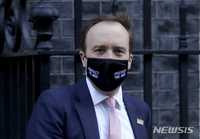 [런던=AP/뉴시스]맷 행콕 영국 보건장관. (사진=뉴시스DV) 2021.06.27.