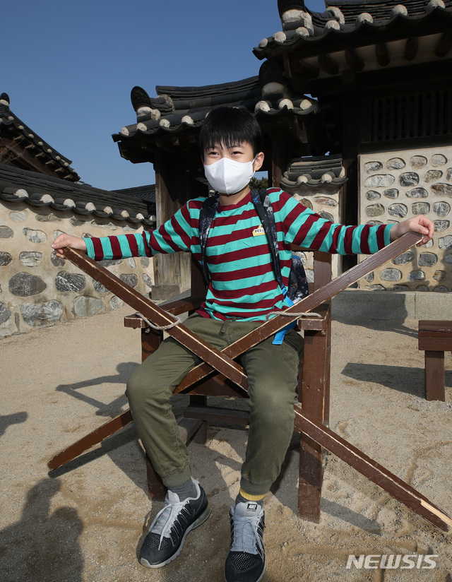 [서울=뉴시스] 여동준 기자 = 후임병에게 주특기 교육을 한다며 상습적으로 폭행하고 '주리틀기'까지 한 군 장병에게 법원이 징역형의 집행유예를 내렸다. 사진은 기사와 무관하다. 2024.02.03. yeodj@newsis.com