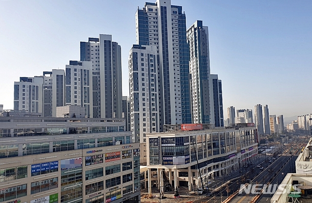 [세종=뉴시스]세종시청 인근 주상복합 아파트 전경. (사진=뉴시스DB) photo@newsis.com
