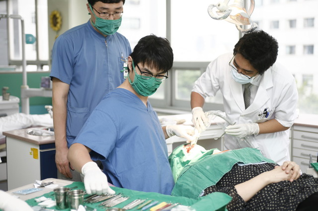 전북대 치대, 치의학 교육인증평가 '6년 인증'…국내 최초