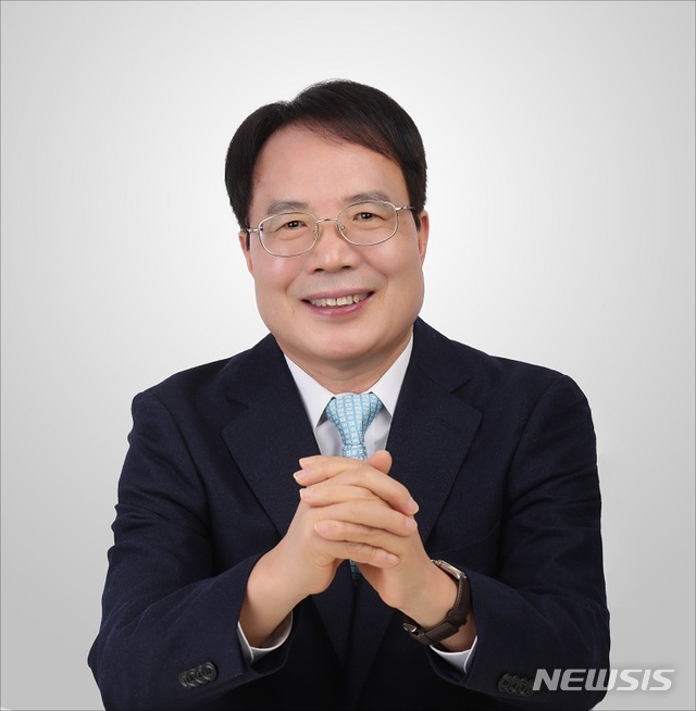 [인천=뉴시스] 김동영 기자 = 22일 인천대학교는 제3대 총장 최종후보자로 박종태 교수를 선출했다. 2021. 2.22. (사진=인천대학교 제공) 