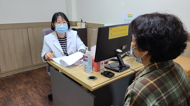 [르포]제1호 접종대상자 따라가봤다, 익산 모의접종 현장