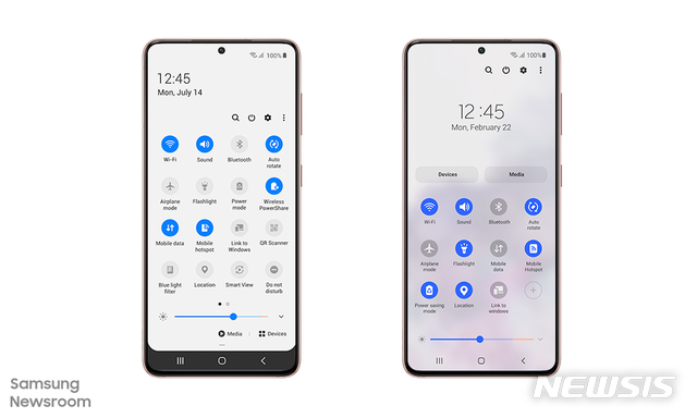 [서울=뉴시스] 퀵 패널을 내렸을 때 전(왼쪽)과 후(오른쪽). 간결한 디자인과 원하는 기능을 빠르게 찾을 수 있도록 사용성이 높은 버튼을 선정해 배치했다. 기존에 있던 기능은 맨 마지막 페이지에 나타나는 ‘+’ 버튼을 통해 추가 가능하다. (제공=삼성전자)