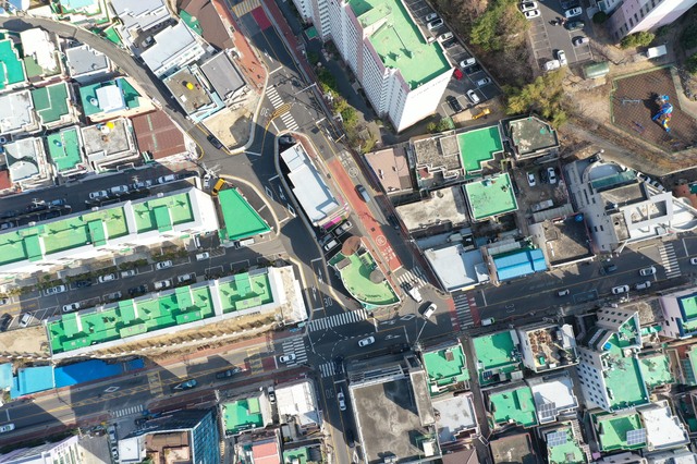 [울산=뉴시스] 구미현 기자 = 울산시 중구는 태화로에서 유곡로 방향의 화진2길과 유곡로에서 태화초교 방향의 평동길을 연결하는 도시계획 도로를 새롭게 개설했다. 사진은 유곡동 118번지 도로개설 위치도. 2021.02.27. (사진=울산시 중구 제공)photo@newsis.com *재판매 및 DB 금지