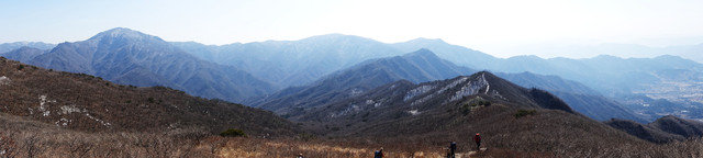 [산청=뉴시스] 지리산 만복대에서 바라본 지리산 전경. *재판매 및 DB 금지