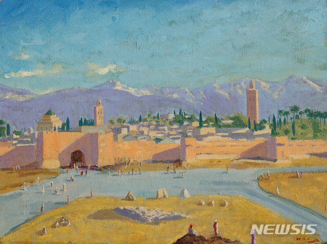 [서울=뉴시스] 윈스턴 처칠 경 Sir Winston Churchill, ‘쿠투비아 모스크의 탑 (Tower of the Koutoubia Mosque)’oil on canvas, 45.7x61cm, Painted in January 1943. 추정가: GBP 1,500,000-2,500,000 (한화 약 23억 6천~39억 원). 사진=크리스티 코리아 제공.