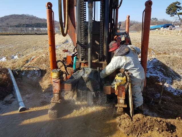 [홍성=뉴시스]홍성군 봄 가뭄 대비 모습. *재판매 및 DB 금지