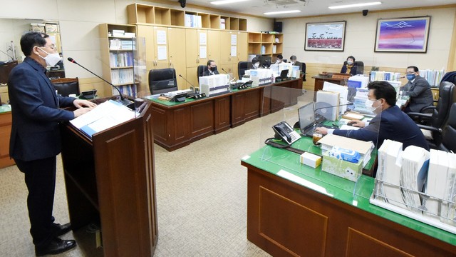 2일 전남 순천시의회에서 도시건설위원회가 열리고 있다. (사진=순천시의회 제공) *재판매 및 DB 금지