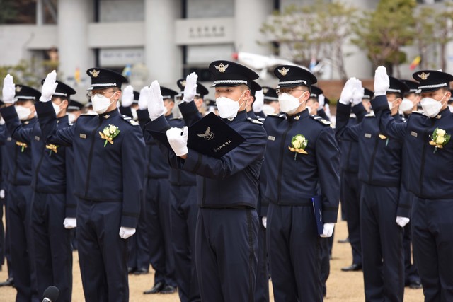 [청주=뉴시스] 조성현 기자 = 공군사관학교 73기 사관생도 입학식 사진. (사진=공군사관학교 제공) 2021.03.02. photo@newsis.com *재판매 및 DB 금지