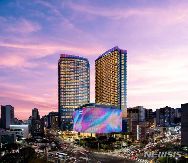 [서울=뉴시스]그랜드 하얏트 제주가 자리한 제주 드림타워 복합리조트