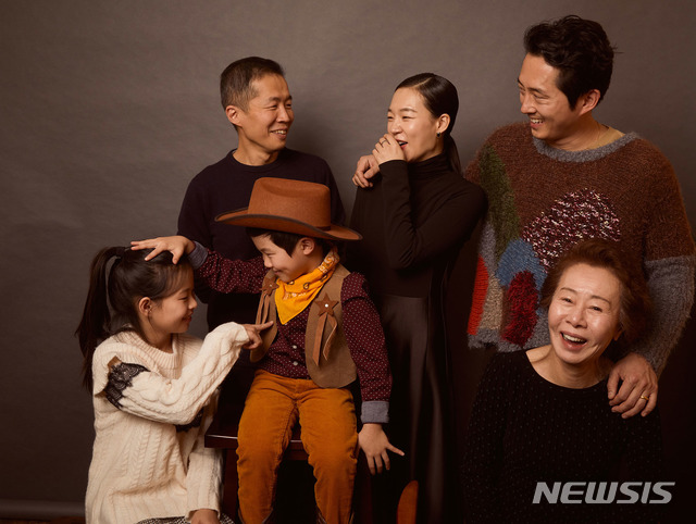 [서울=뉴시스] 영화 '미나리' 단체 스틸. (사진=판씨네마 제공) 2021.03.04 photo@newsis.com