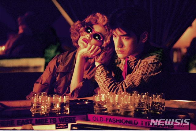 [서울=뉴시스] 영화 '중경삼림' 스틸. (사진=왓챠 제공) 2021.03.10 photo@newsis.com