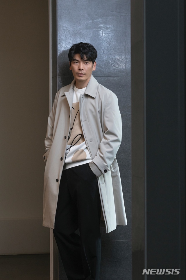 [서울=뉴시스] 배우 김성오 (사진 = 스튜디오 산타클로스) 2021.3.10. photo@newsis.com