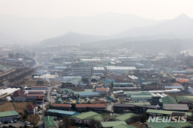 [하남=뉴시스]고범준 기자 = LH 직원들의 3기 신도시 투기 의혹을 조사하고 있는 정부 합동조사단이 1차 조사결과를 발표한 11일 오후 경기도 하남시 하남교산공공주택지구 모습이 보이고 있다. 2021.03.11. bjko@newsis.com