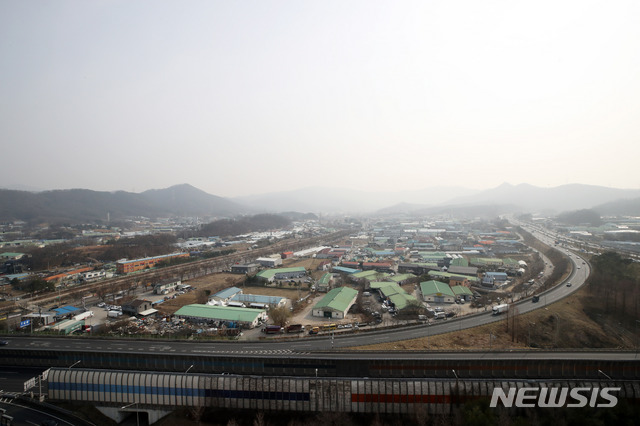 [하남=뉴시스]고범준 기자 = LH 직원들의 3기 신도시 투기 의혹을 조사하고 있는 정부 합동조사단이 1차 조사결과를 발표한 지난 11일 오후 경기도 하남시 하남교산공공주택지구 모습이 보이고 있다. 2021.03.11. bjko@newsis.com