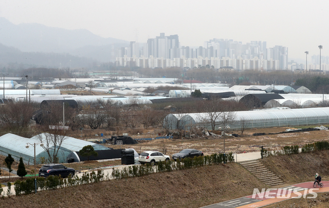 [과천=뉴시스]배훈식 기자 = 경기 과천시 과천지구 모습. 2021.03.12. dahora83@newsis.com