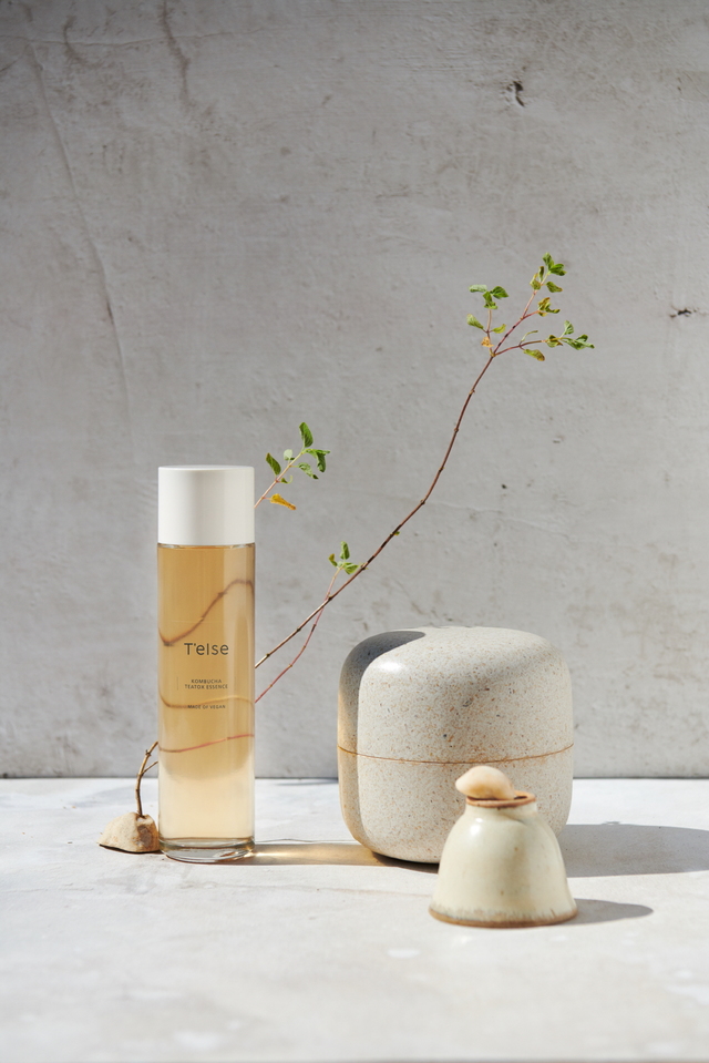 '클린뷰티' 열풍···헬스푸드로 만든 화장품 각광