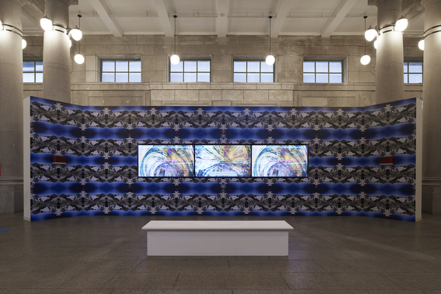 [서울=뉴시스]최윤, 탈출 판타지아, 3채널 영상·사운드, 54분, 시트지에 프린트, 2021 *재판매 및 DB 금지