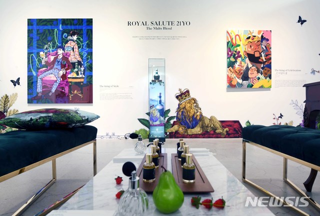 [르포]로얄살루트와 5인의 아트…'페스티벌' 가보니