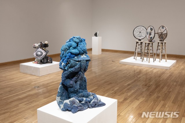 [서울=뉴시스] 2021 금호영아티스트 문이삭 전시 전경 