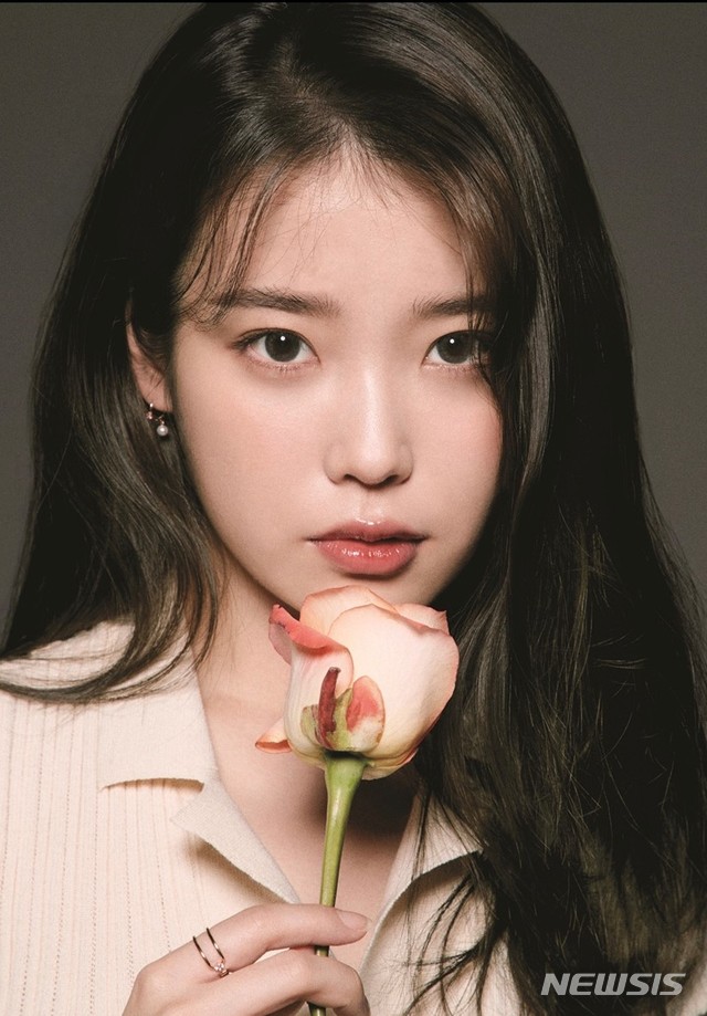 [서울=뉴시스]가수 아이유. (사진=JTBC 제공) 2021.03.22. photo@newsis.com