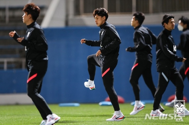 [서울=뉴시스] 한일전 준비하는 축구대표팀. (사진=대한축구협회 제공)