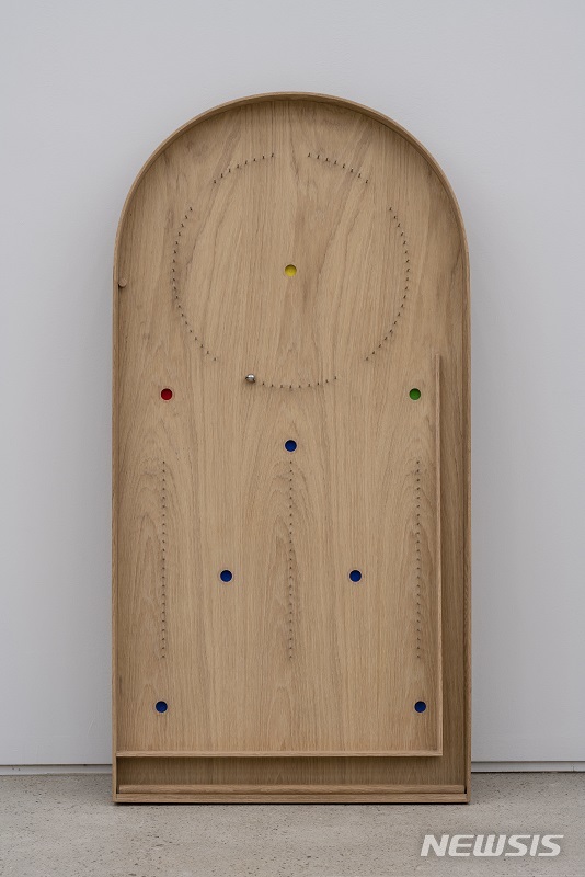 [서울=뉴시스] 이슬기, 동동다리거리(바가텔), 2020. '올해의 작가상 2020' 전시 전경. 사진 국립현대미술관 제공.2021.3.25. photo@newsis.com