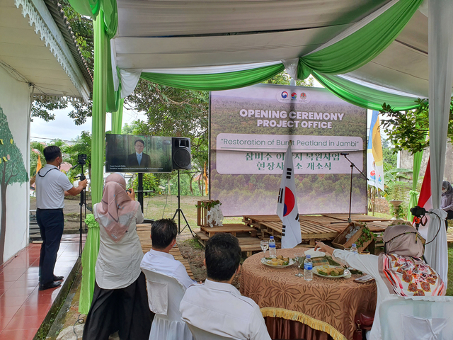 [대전=뉴시스] 인도네시아 이탄지 훼손지 복원 사업을 위한 현지 사무소 개소식이 열렸다. *재판매 및 DB 금지