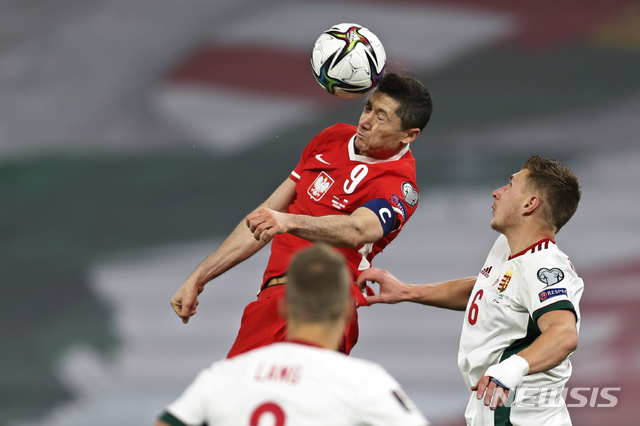 [부다페스트=AP/뉴시스] 폴란드 축구대표팀 공격수 레반도프스키. 2021.03.25.