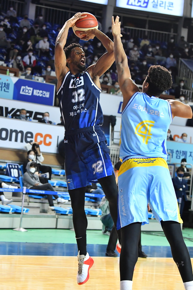 [서울=뉴시스] 프로농구 전주 KCC의 애런 헤인즈. (사진 = KBL 제공) *재판매 및 DB 금지