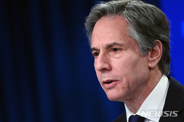 [워싱턴=AP/뉴시스]지난달 30일(현지시간) 토니 블링컨 미국 국무장관이 국무부에서 '2020 국가별 인권보고서(인권 보고서)'를 발표 기자회견을 가지고 있다. 2021.04.13