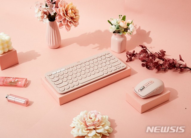 [서울=뉴시스] 로지텍 MX 애니웨어 3, K380 (제공=로지텍)