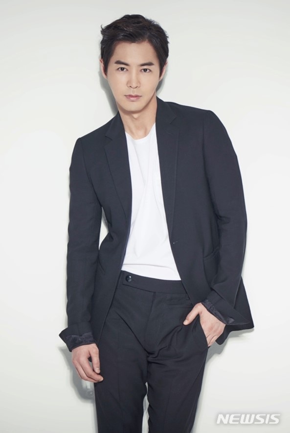 [서울=뉴시스]전진. (사진=CI ENT 제공) 2021.04.05. photo@newsis.com