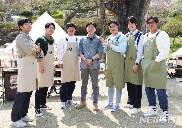 [서울=뉴시스]10일 오후 6시에 첫 방송될 '전국방방쿡쿡'의 제작발표회가 6일 오후 3시 온라인으로 열렸다. 이날 행사에는 김성PD를 비롯해 차태현, 장혁, 이상엽, 안정환, 김태균, 박태환이 참석했다.(사진=MBN 제공)2021.04.06 photo@newsis.com 