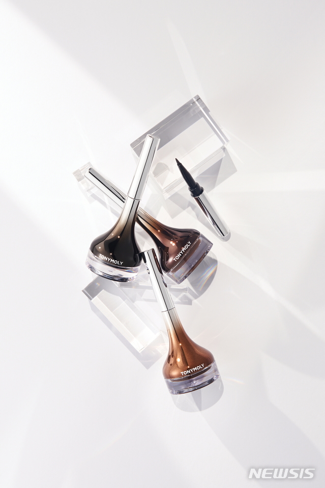 [서울=뉴시스]토니모리 '백젤 아이라이너Z'