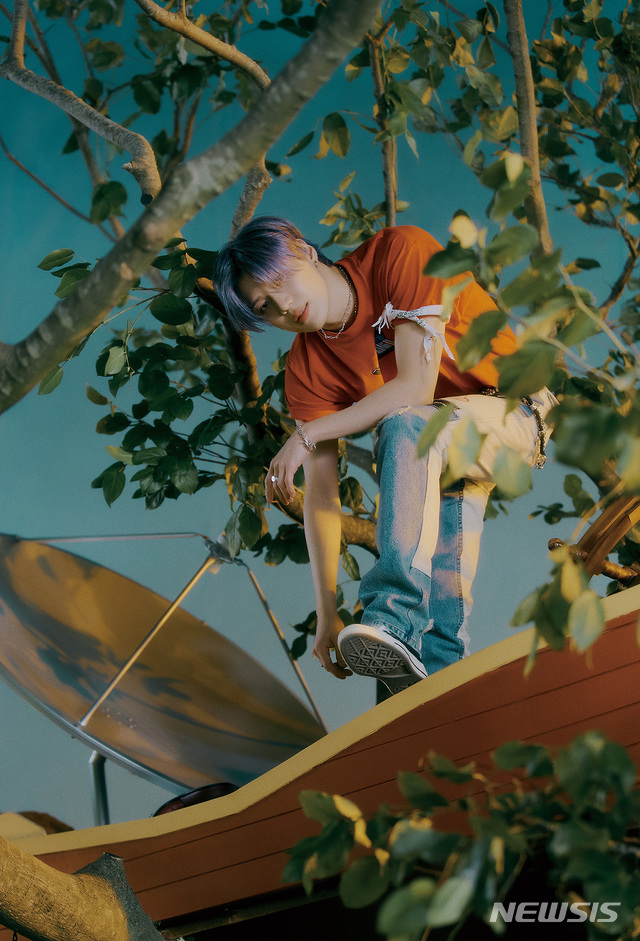 [서울=뉴시스] 샤이니 정규 7집 'Atlantis' 태민 티저. 사진 = SM엔터테인먼트 제공. 2021.4.07. photo@newsis