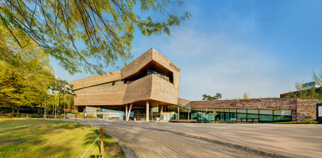 [서울=뉴시스] 서울시의 한성백제박물관 전경. (사진=서울시 제공) 2021.04.07. photo@newsis.com&nbsp; *재판매 및 DB 금지