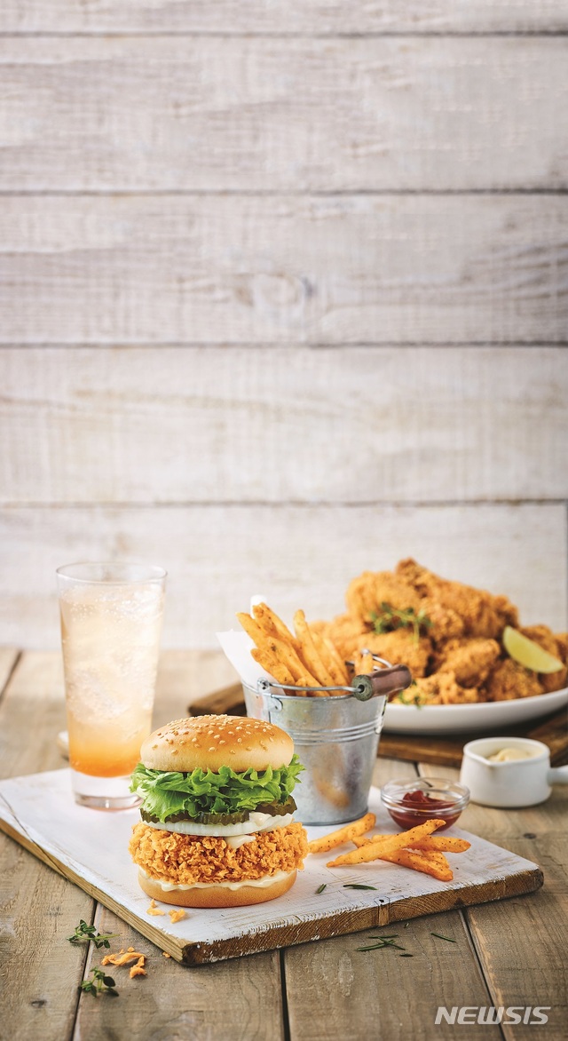 [장수브랜드 탄생비화]가성비 대명사…16살 맘스터치 '싸이버거' 