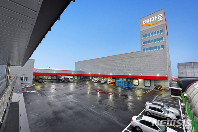 [장수브랜드 탄생비화]가성비 대명사…16살 맘스터치 '싸이버거' 