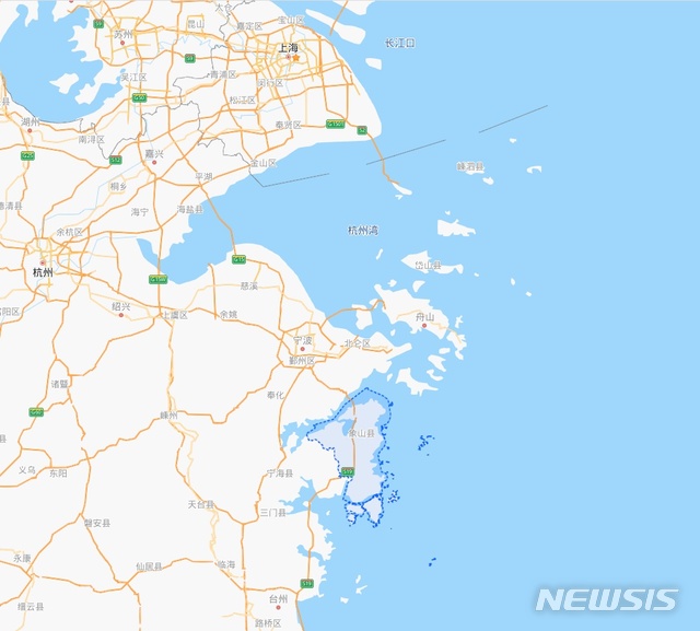 [서울=뉴시스]중국이 200억위안(약 3조4000억원)을 투자해 저장성 동부 연안에 다섯번째 우주로켓 발사장을 건설한다. 다섯번째 발사장이 건설될 예정인 저장성 닝보(寧波) 샹산(象山). 