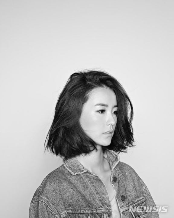 [서울=뉴시스] (사진 = 정유미 인스타그램 캡처) 2021.04.12. photo@newsis.com