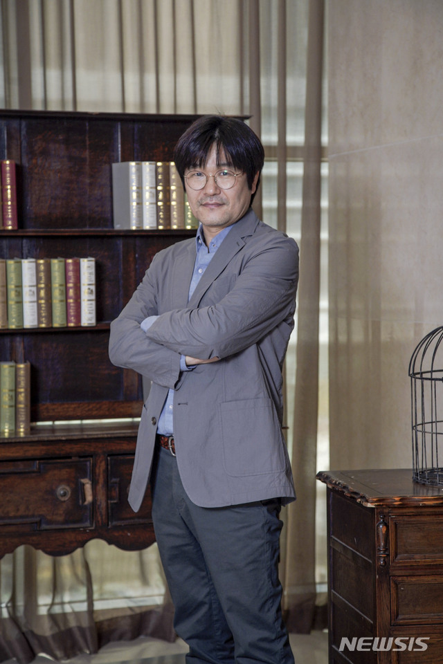 [서울=뉴시스]JTBC 드라마 '괴물' 기자간담회에 참석한 배우 이규회. (사진=JTBC 스튜디오 제공) 2021.04.13. photo@newsis.com