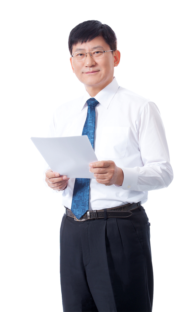 [나주=뉴시스]이창우 기자 =&nbsp; 지난 1일 전력거래소 제9대 이사장으로 취임한 정동의 이사장이 '4대 신경영 목표'를 발표하고 있다. (사진=전력거래소 제공) 2021.04.13. photo@newsis.com *재판매 및 DB 금지