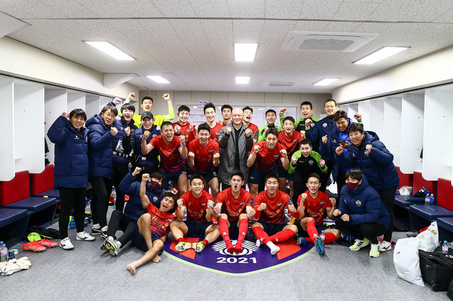  *재판매 및 DB 금지