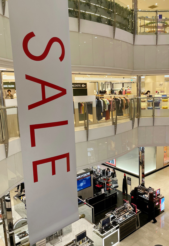 [주말엔 백화점에서]나들이용 신발이나 살까