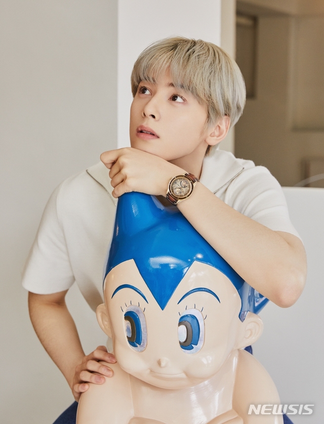 [서울=뉴시스] 차은우 화보. 사진 = ㈜더 스프링 컴퍼니 제공. 2021.4.20. photo@newsis.com