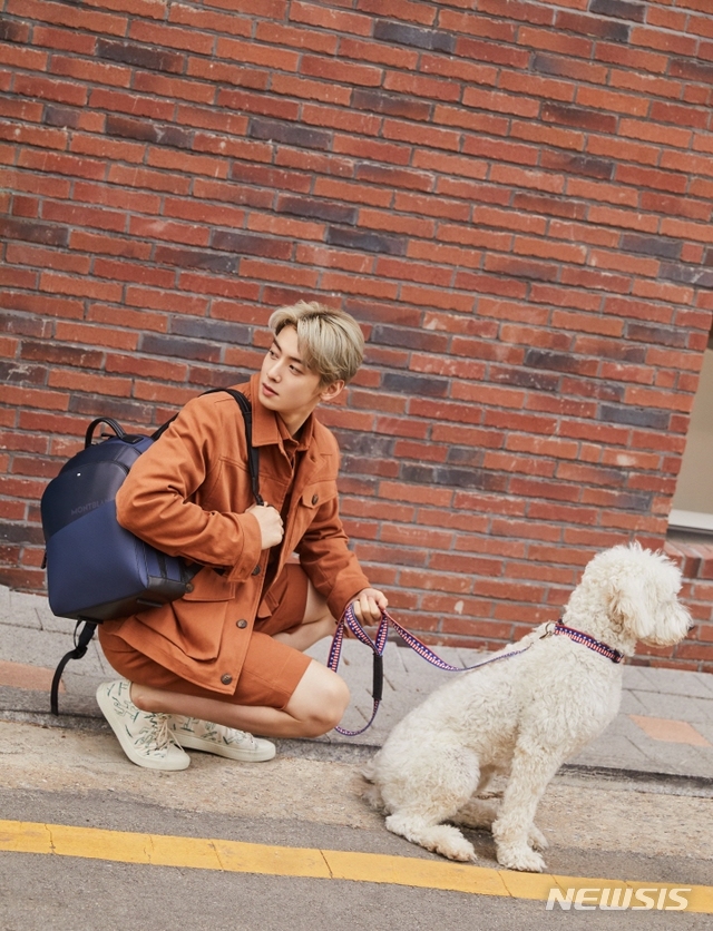 [서울=뉴시스] 차은우 화보. 사진 = ㈜더 스프링 컴퍼니 제공. 2021.4.20. photo@newsis.com